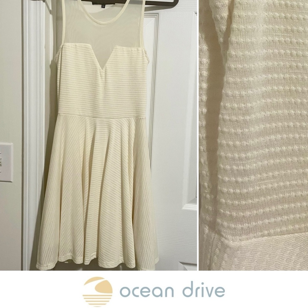 Beach Retro Mesh Dress Cream Vintage Fit and Flare Size Small